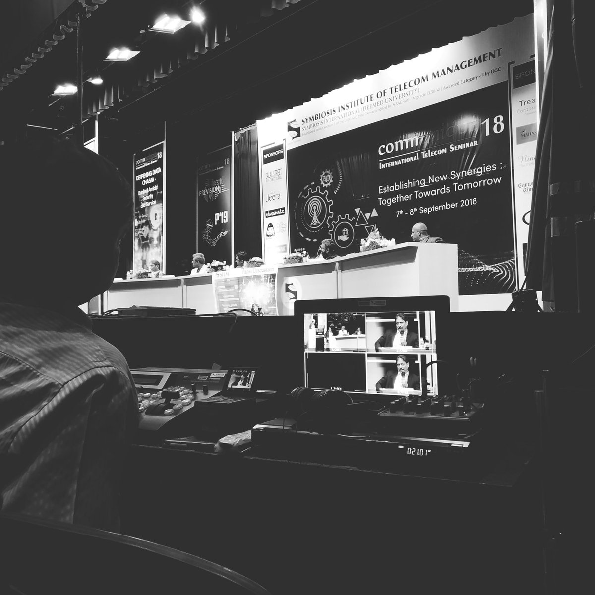 thepaultalks's tweet photo. Panel Discussion 4 – Changing Telecom Contours: Sustaining 
Growth with Convergence at ITS Communiqué 2018 at SITM
#Communiqué18
#SITM
#Symbiosis
#proudsitm
#Pune 
@Symbiosis_SITM https://t.co/TJZW9L62sj