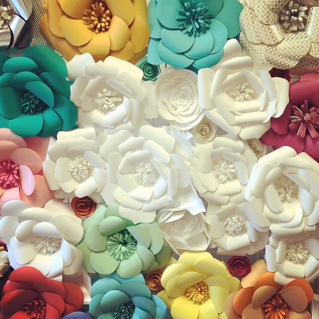 MonAmiePaperie's tweet photo. So thrilled to have my 6x6 foot paper flower wall up at a florist here in Albuquerque 🌺🌸🌼
https://t.co/Ejju84EPpj
#paperflowers #etsy #etsyseller #weddingdecor #photobackdrop #photographybackdrops #wedding #flowerbackdrop #paperflowerbackdrop https://t.co/LpIA9xhk8d
