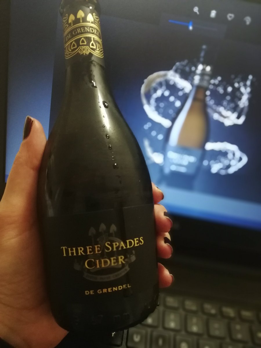 Tried the new <a href="/degrendelwines/">De Grendel Wines</a> Three Spades Cider last night. Sublime! For someone not usually enjoying ciders, this is really delicious, light and not too sweet. And I love the classy packaging, imported mini champagne bottles with elegant black &amp; gold labels and neck tag. 5 🌟