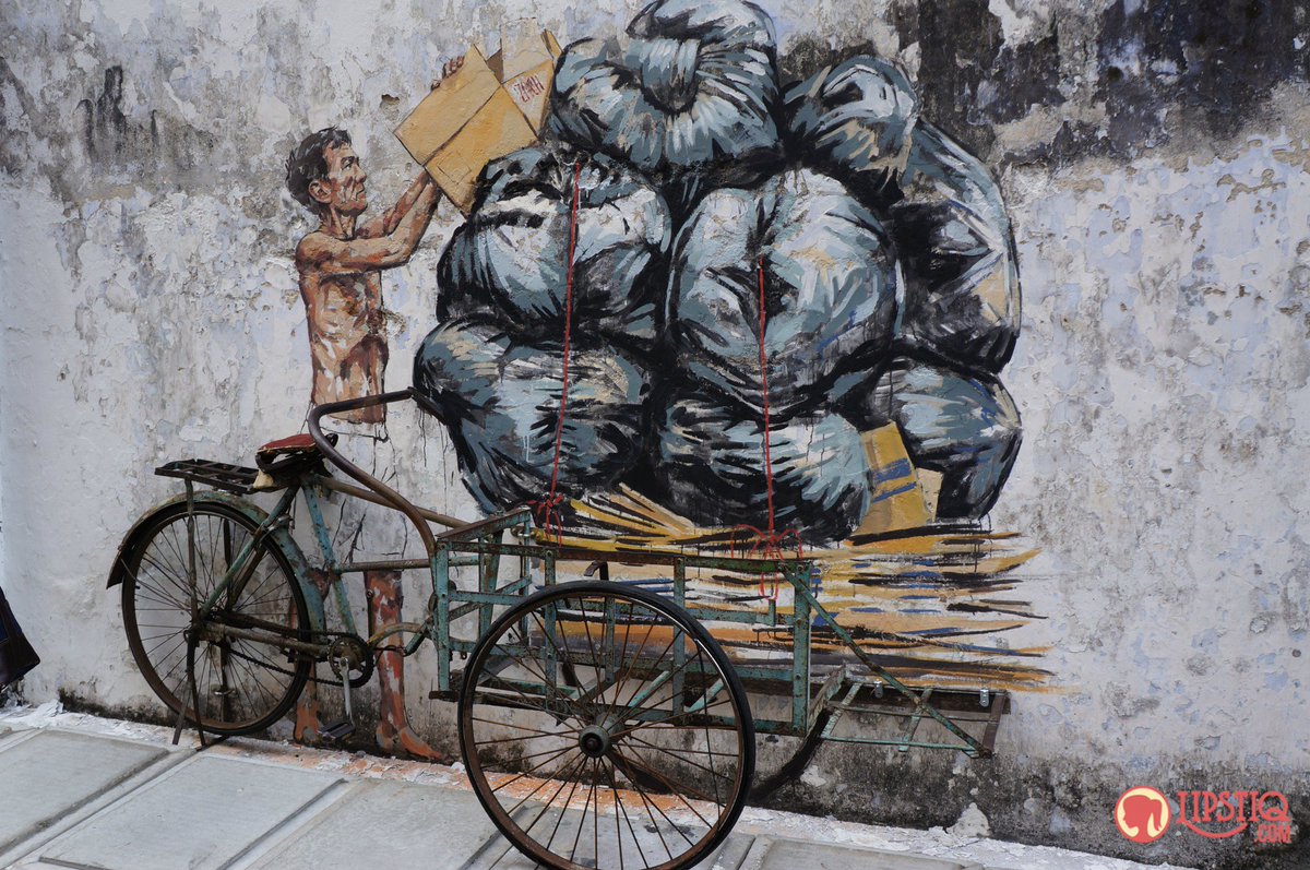 Nice work by Lithuanian artist Ernest Zacharevic in Ipoh, Malaysia

#streetart #graffiti #граффити #artederua #ernestzacharevic #ipoh #malaysia #mural #malaysiagraffiti #malaysiawalls #malaysiastreetart

📷 via Lipstiq.com | goo.gl/ZSw9Cp