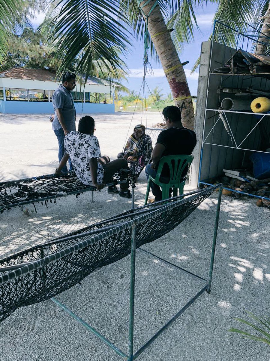 ahmedmubean's tweet photo. Gadhoo D2D kuriyah dhanee. #YameenShaheem2018
#RaeesYameen2018
#RY2018 
#YS2018 
#ProgressShared 
#23sep2018
#MvDevelopments
#LoaybaaEkuRY
#RaeesYameenShaheem2018
#VoteYameenShaheem https://t.co/4MshS2pRJo