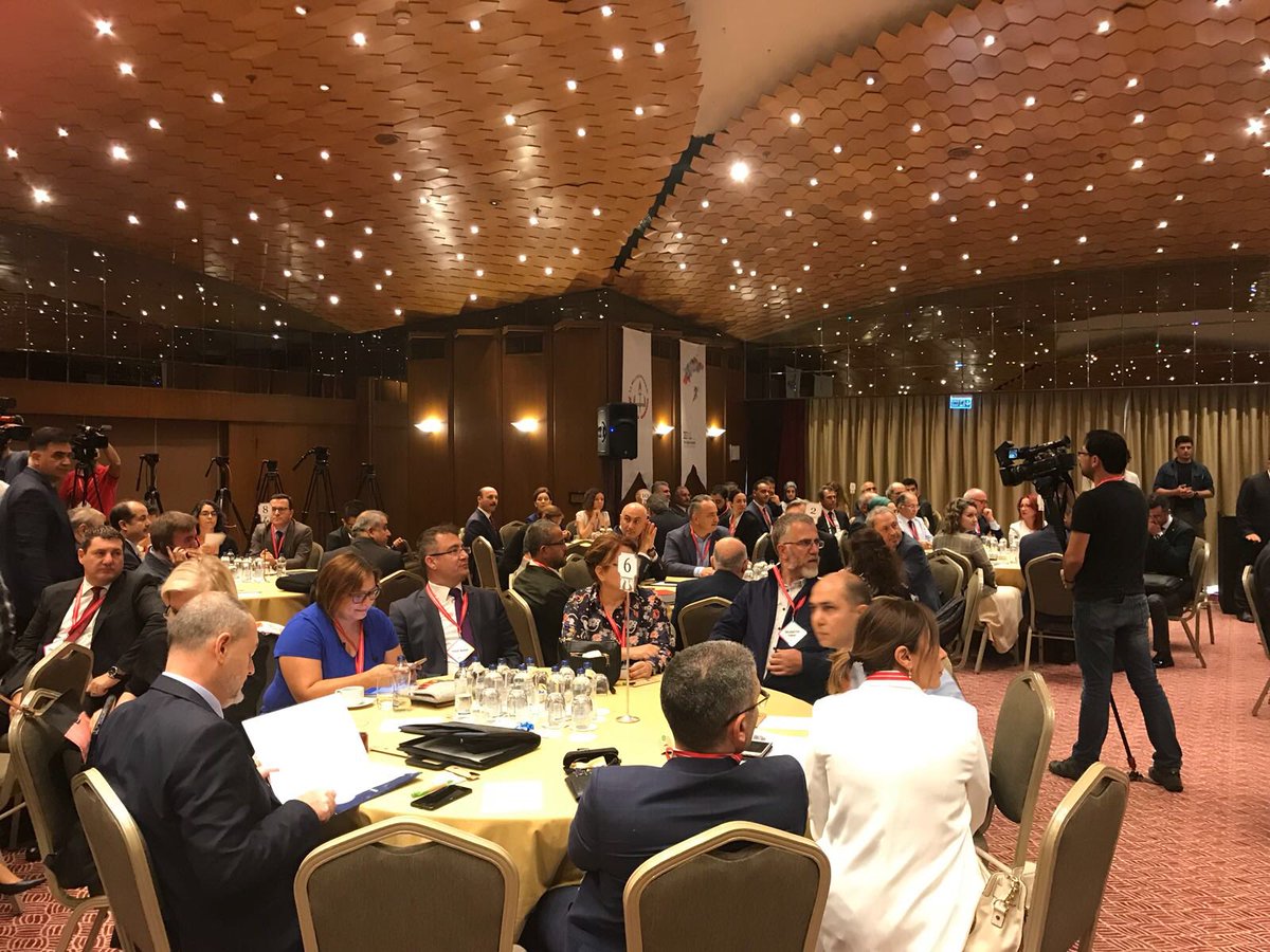 TalipGeylan06's tweet photo. 2023’E DOĞRU TÜRK EĞİTİM SİSTEMİ BULMA KONFERANSI’nda eğitimin paydaşlarıyla biraradayız. Eğitimin ve eğitim çalışanlarının beklenti ve taleplerinin tercümanı olmaya devam ediyoruz.
Bu demokratik ve paylaşımcı tutumundan ötürü MEB’e teşekkür ediyoruz.
#Eğitim2023
@ziyaselcuk https://t.co/mFdcKFLofs