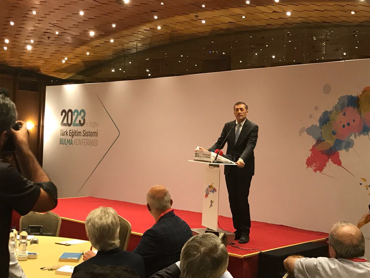 TalipGeylan06's tweet photo. 2023’E DOĞRU TÜRK EĞİTİM SİSTEMİ BULMA KONFERANSI’nda eğitimin paydaşlarıyla biraradayız. Eğitimin ve eğitim çalışanlarının beklenti ve taleplerinin tercümanı olmaya devam ediyoruz.
Bu demokratik ve paylaşımcı tutumundan ötürü MEB’e teşekkür ediyoruz.
#Eğitim2023
@ziyaselcuk https://t.co/mFdcKFLofs