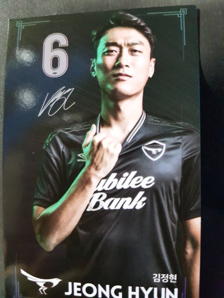 bluedia69's tweet photo. 2018.9.8(토) 19:00 성남 vs 아산 축구 경기에 성남시국공립어린이집연합회에서 응원중 1:0으로 성남이 이기고 있습니다. 성남~~ 승리를 향해 달려라. https://t.co/psqD5DpVeu