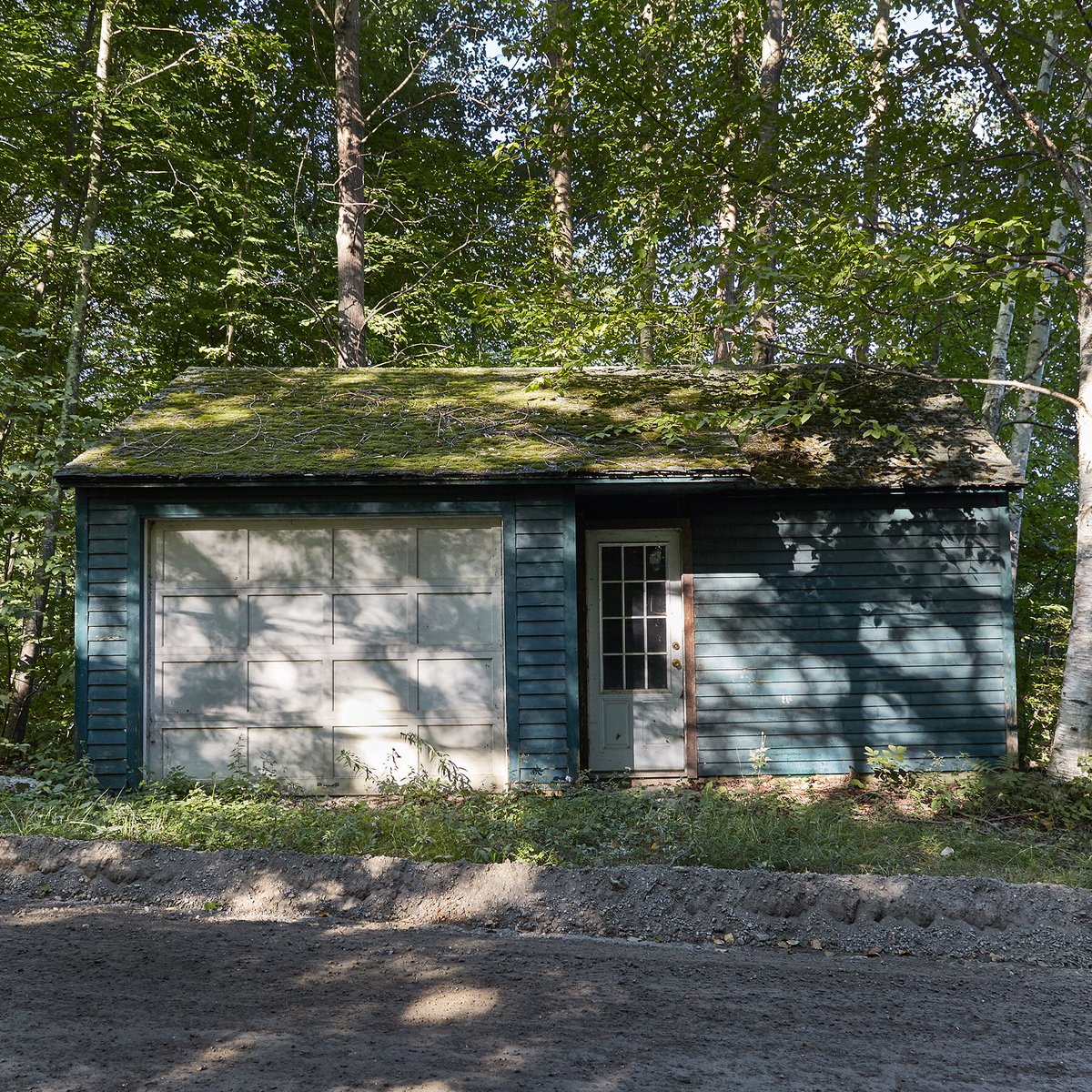 space_standard's tweet photo. The lost Garage, Sharon, CT 2018 #garrage in the #woods #cammoflage with #moss #dappledlight #architecturephotography #landscapephotography #canon5dmarkii #standardspace https://t.co/iXOelNSh0T
