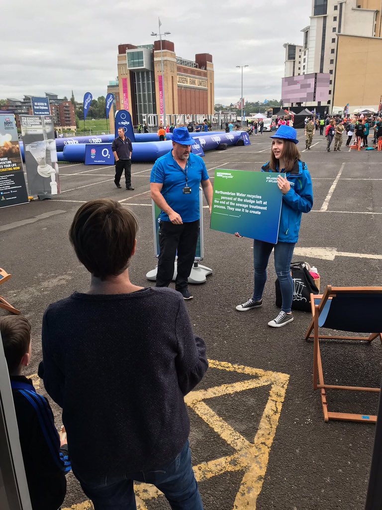 NorthumbrianH2O's tweet photo. The team and 'Flo' are at the #GreatNorthRun⁠ #PastaParty today so say hi if you see us... 😊

Fill up your reusable bottles at our water bar which supplies great tasting #RefillNorthEast tap water, or take part in our #SplashedySplash game show or chat with us about #OurPlanNW https://t.co/XGJHOp84jU