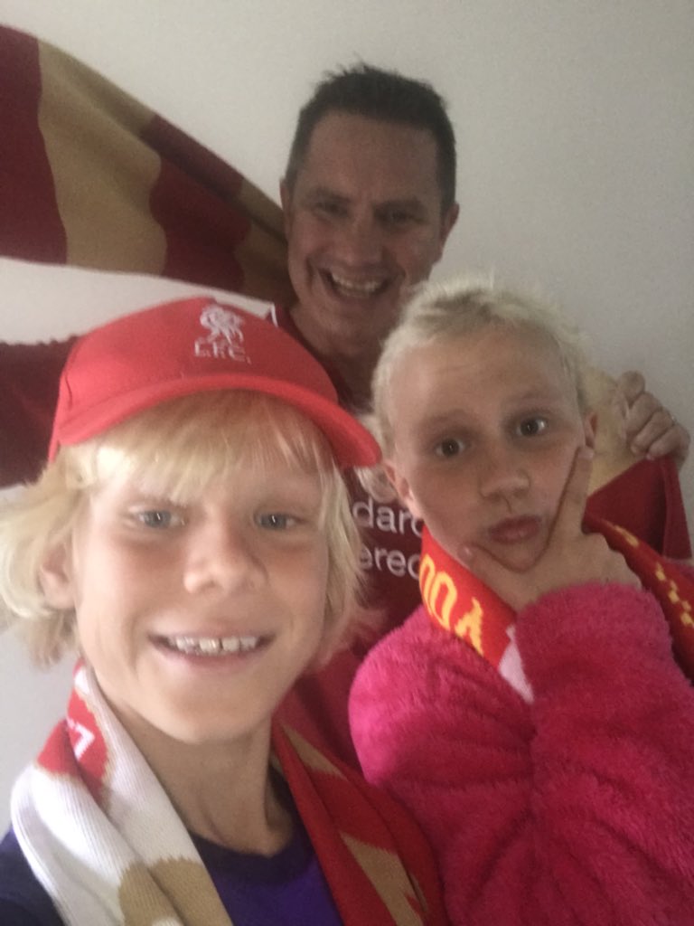 redmickyg's tweet photo. All set for #matchforcancer brilliant cause @JM7Foundation @StanPetrov19 https://t.co/dIv1ptl80t