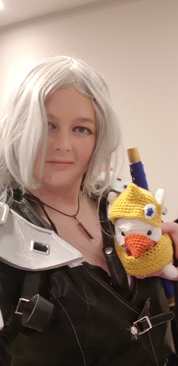 SarahElliotAuth's tweet photo. #kupocon #pomathon #finalfantasy #Sephiroth #MiniAce #Chocobo
Hitting up Kupocon today ^^ https://t.co/uzGUi2Qayt