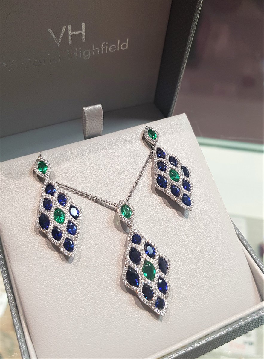 VHJewellers's tweet photo. Strut your stuff with our #peacock collection!! :)

#victoriahighfield #jewellerycollection #stockport https://t.co/Sn72La8SRj