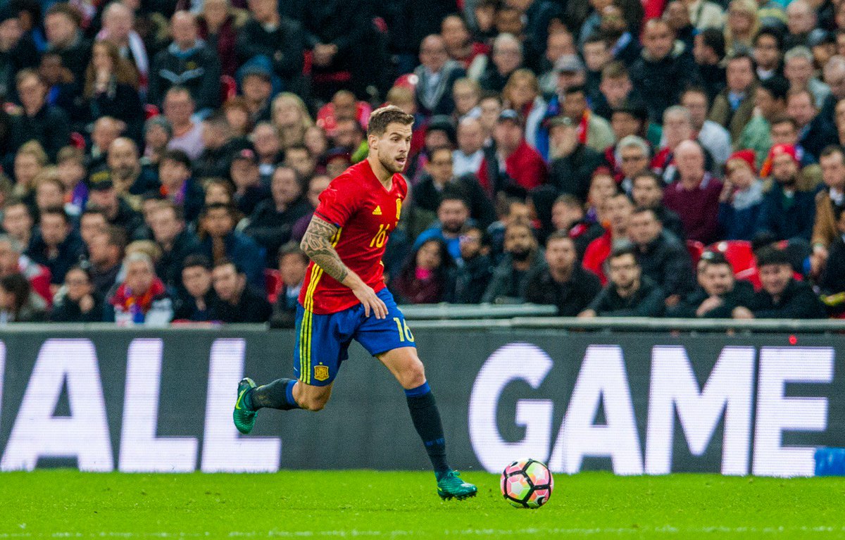 íñigo Martínez, en un partido de la selección.