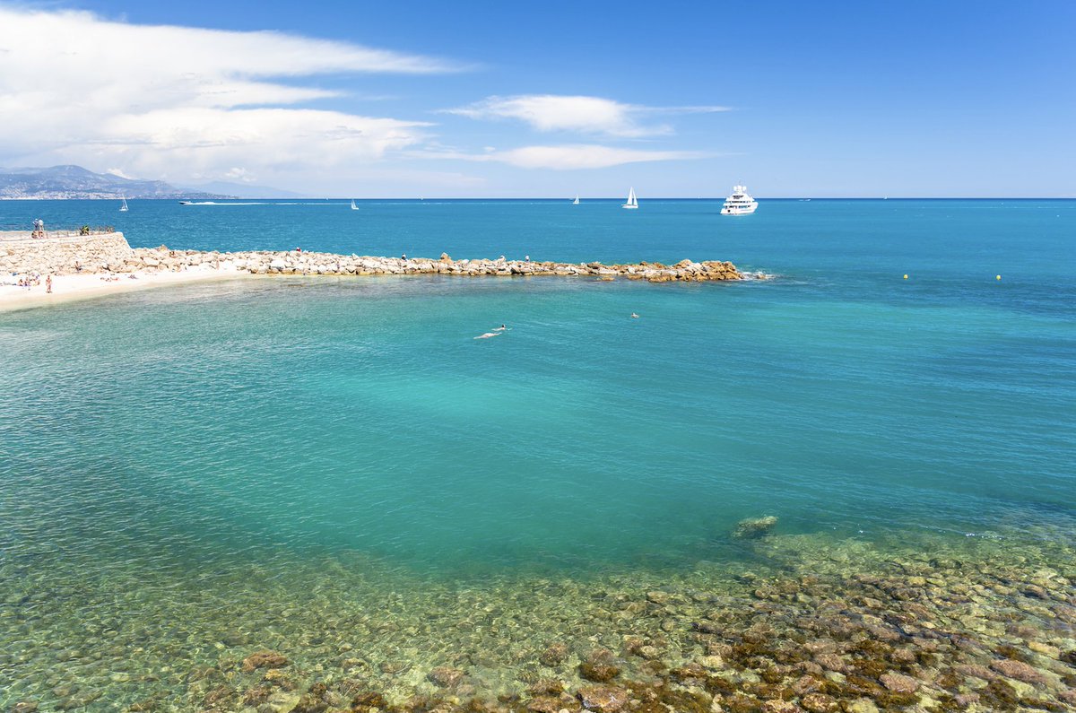 Caudwell_Coll's tweet photo. September mornings in Antibes are all about sipping coffee in the sunshine, gentle strolls along the beach and picking up tasty treats from the local market. Find out more in our https://t.co/rPAs3mr4Pt journal. 

https://t.co/ae8lD9eiNa

#TheCaudwellCollection #ParcDuCapLife https://t.co/YExlWNqq9d