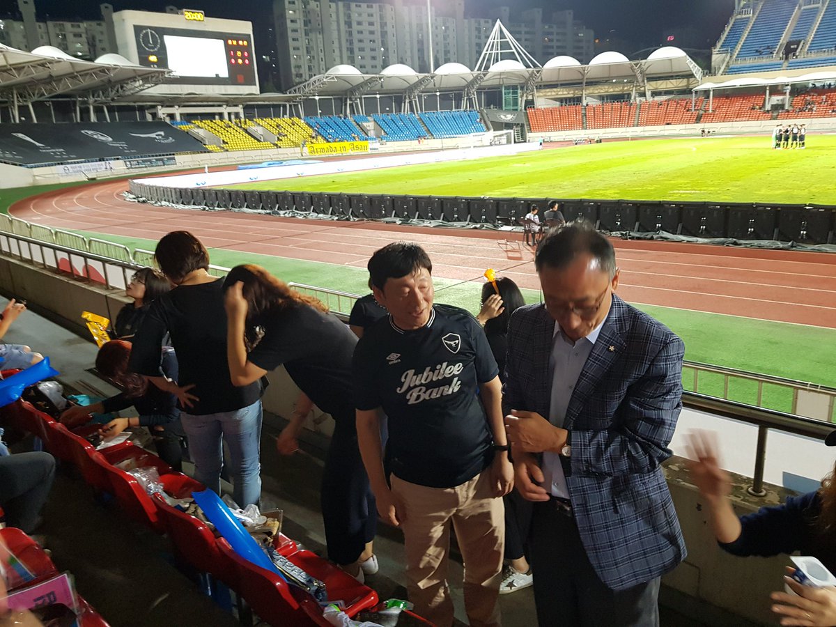 성남시 박창훈 행정기획조정실장께서 성남 vs 아산 경기 응원차  방문하셨습니다. 성남 화이팅~~♡