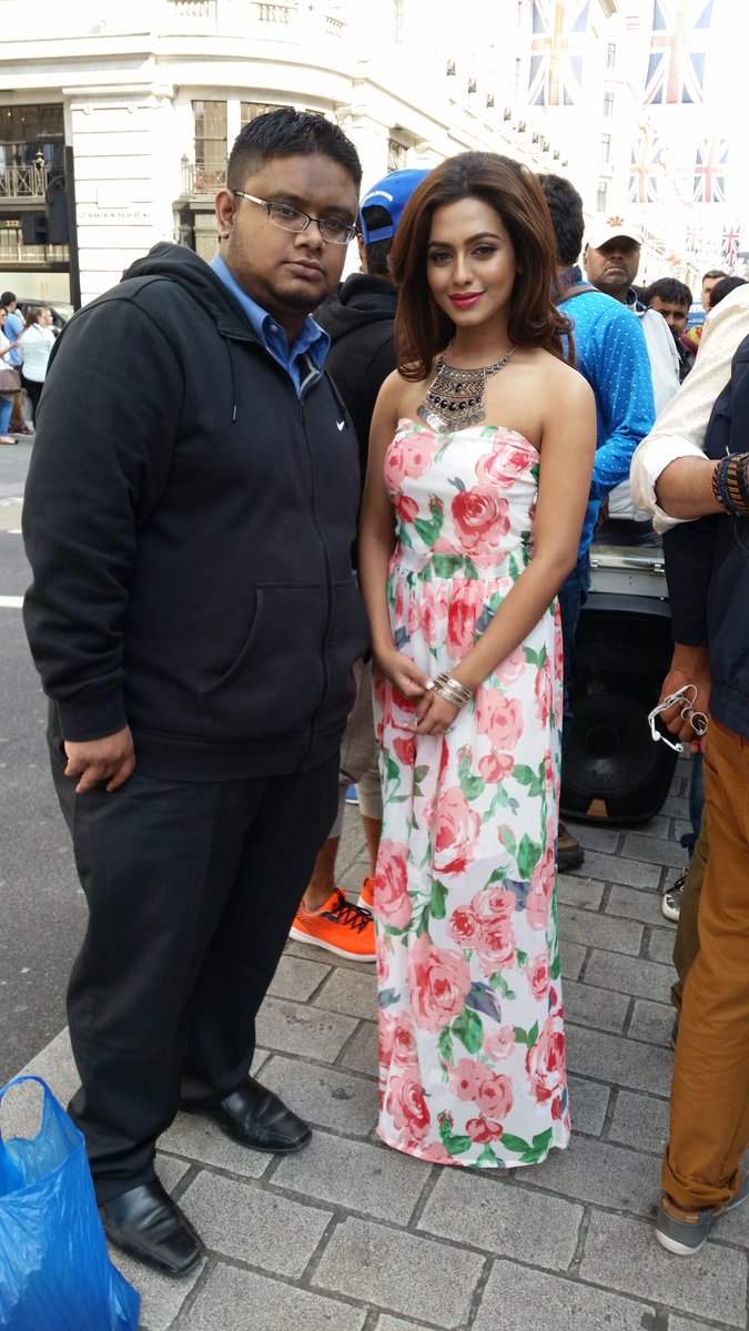 mujamil29's tweet photo. @NusraatFaria happy birthday lots and lots of love and wish to u in this special day and god bless and goodluck with ur new movie #shahensha hope to see u in #London again soon https://t.co/OvMJYDyutJ