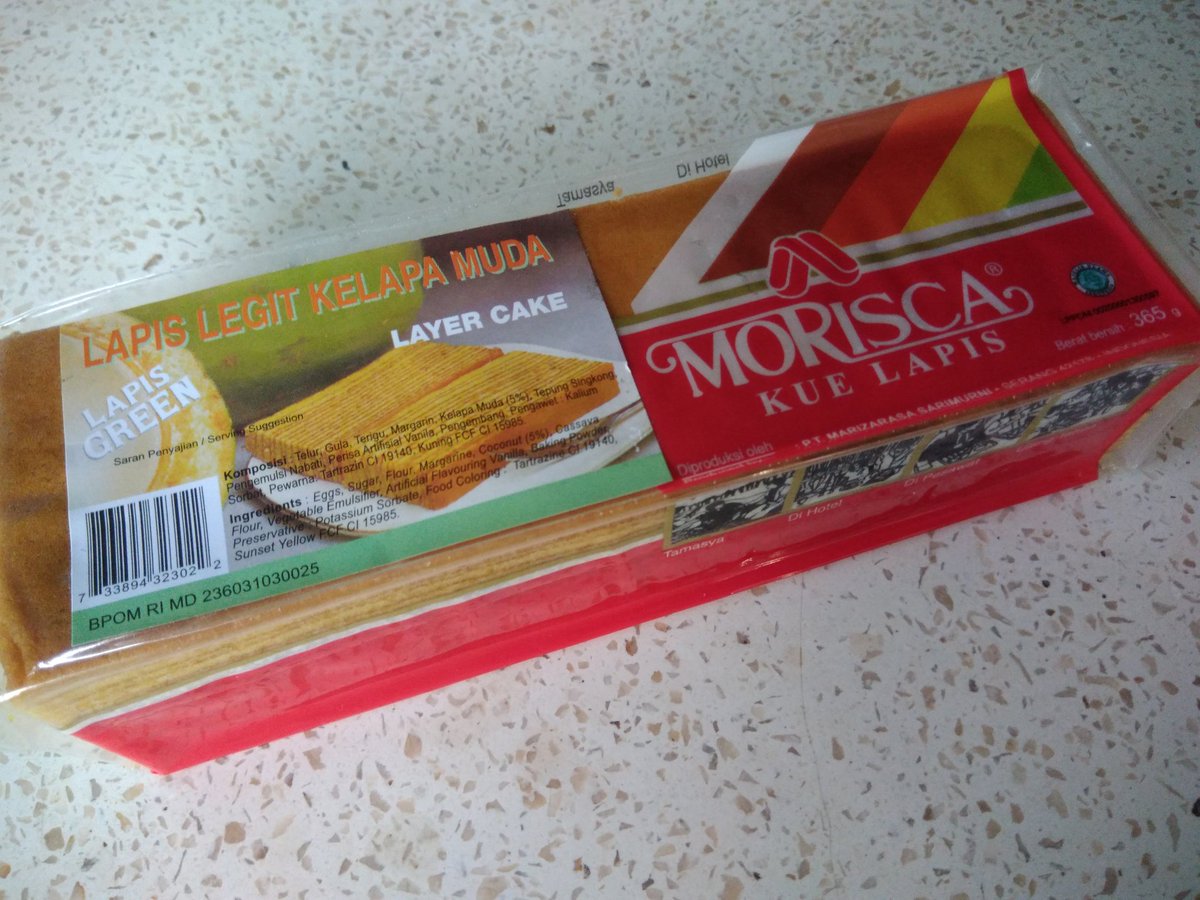 Uzivatel Padmako Bali Na Twitteru バリ島で防災カバンを用意中 長期保存のきく食料を探してて見つけたレイヤーケーキ 普段買わないけど このタイプのはわりと日持ちするみたいでコンパクトだけどずっしりして腹持ち良さそうなのでゲット おいしいかなぁ