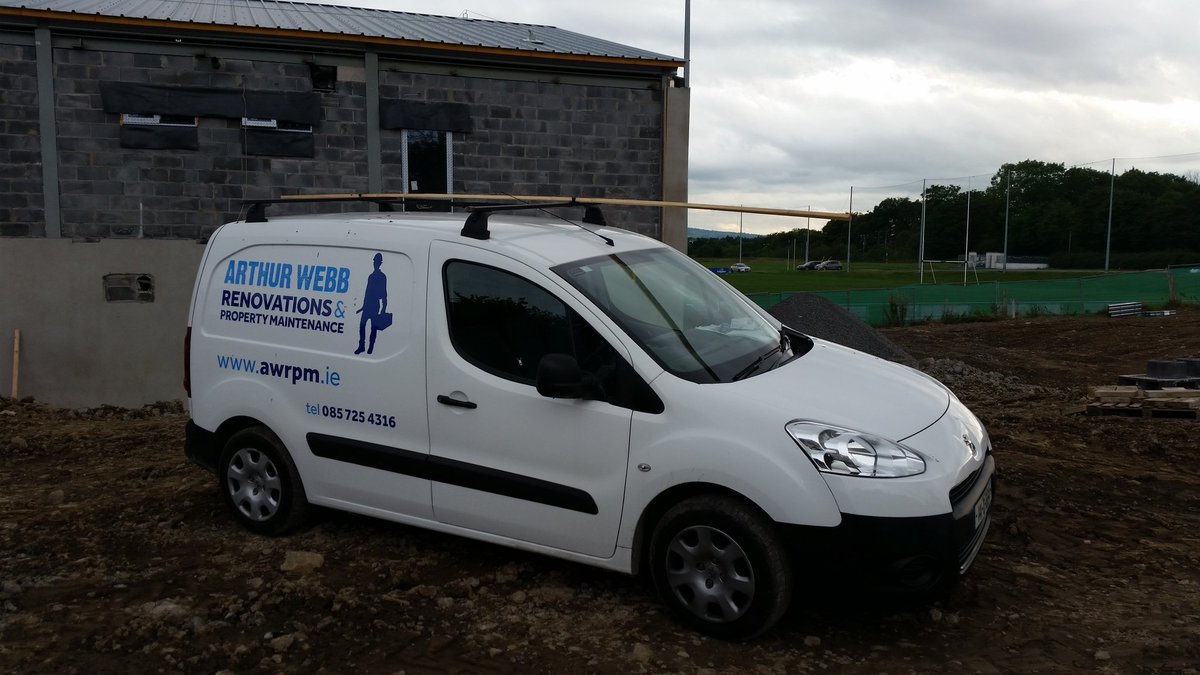 liamofl's tweet photo. @CastleknockGAA  Go raibh míle maith agat to Arthur Webb who led the tiling Clubhouse 2018 Meitheal in shower areas. Apprentices Ger, Jason &amp; Liam in action as well. https://t.co/Q5Di6fjrKX