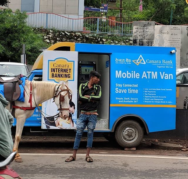 This was an interesting find today, a mobile ATM in a van! Honestly have not ever seen this before but it makes so much sense! #indianinnovation #whydidntithinkofthat #beninbhopal