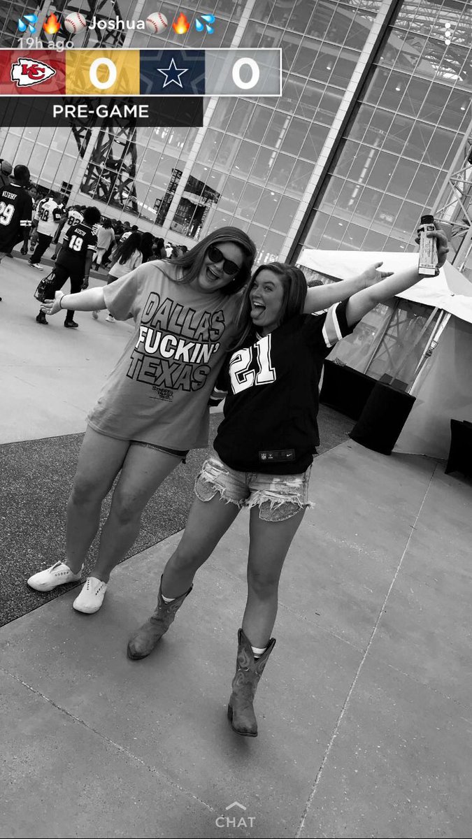 ayee_baybay98's tweet image. Can’t wait to watch my boys play tomorrow 💙 #throwbacktolastyear #charlottebound