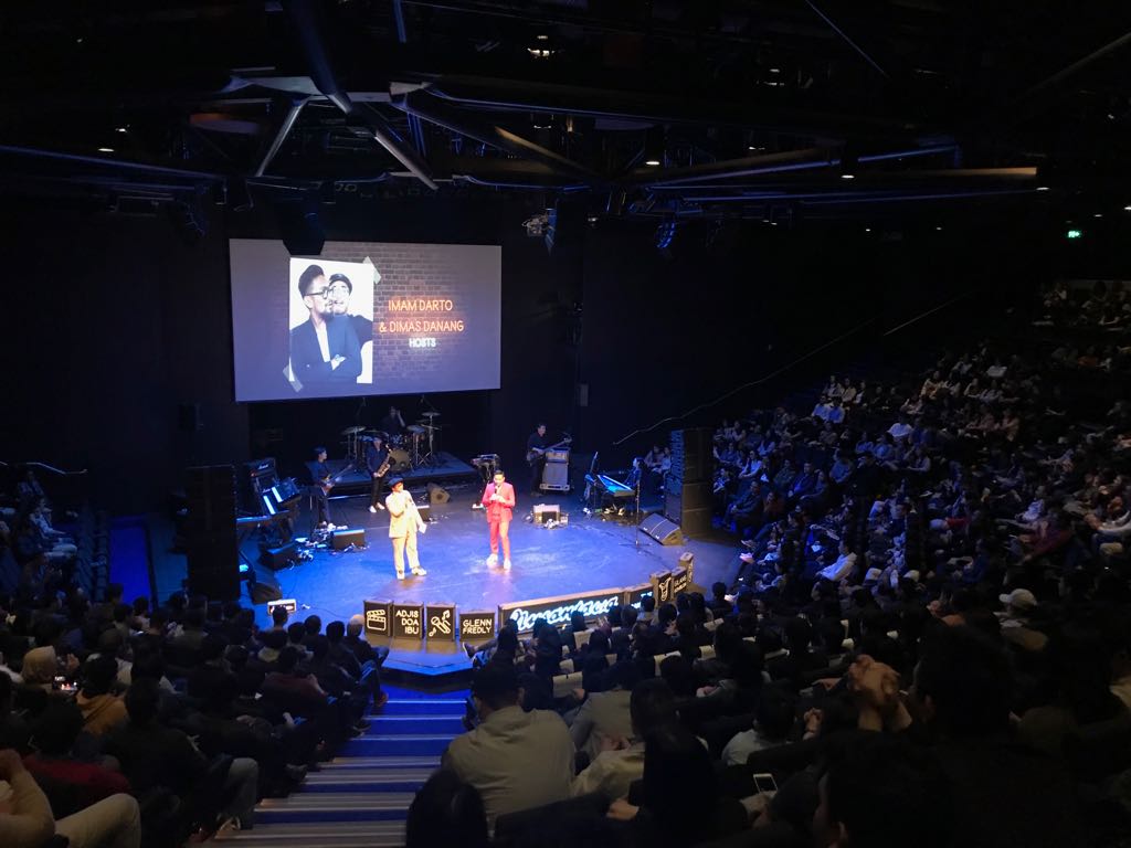 IndonesiaInSyd's tweet image. The Indonesian Students Association of the Uni. of Sydney presents their annual event #Nusantawa at the Seymour Theatre. CG Subolo attended the event as special guest. The event featured such famous Indonesian artists as comedians, #ImamDarto &amp;amp; #DimasDanang &amp;amp; singer #GlennFredly.