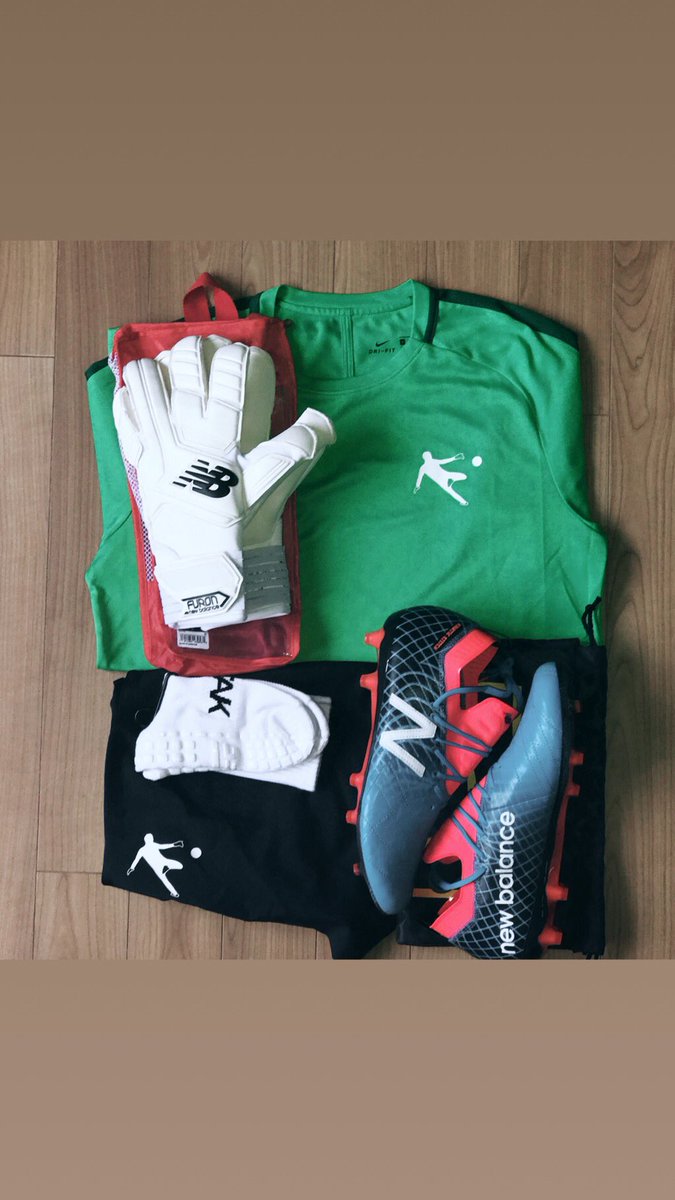 themoderndaygk's tweet image. 💥Our biggest give away yet💥

👕👖🧦🧤📖📖

1️⃣ Follow our page
2️⃣ Retweet our tweet
3️⃣ Like our tweet
4️⃣ Subscribe to our email using the link below
5️⃣ Competition closes: 30th September 2018

bit.ly/mdgk-giveaway

#themoderndaygk #freecomp