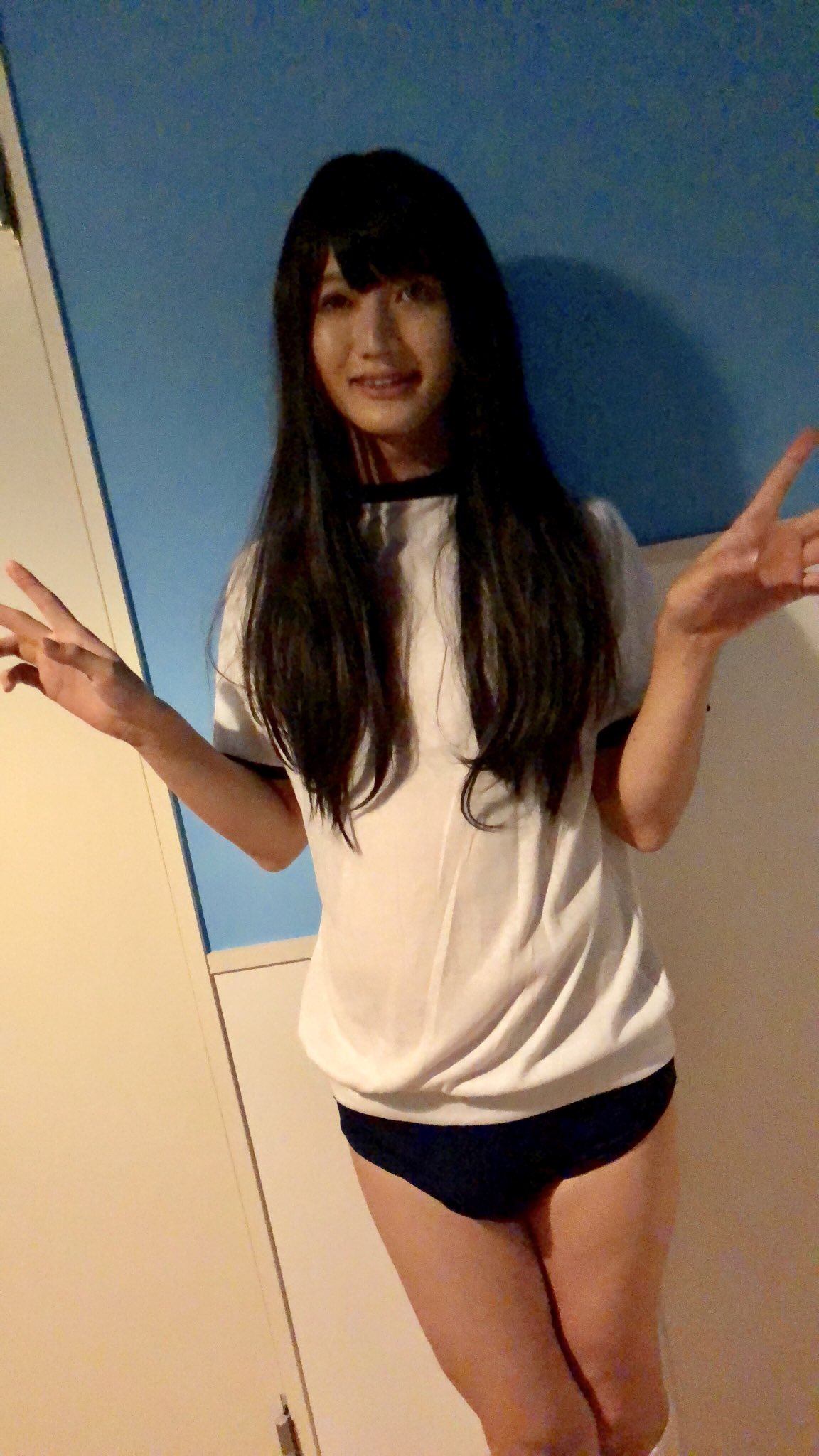 ブルマ女装  / X