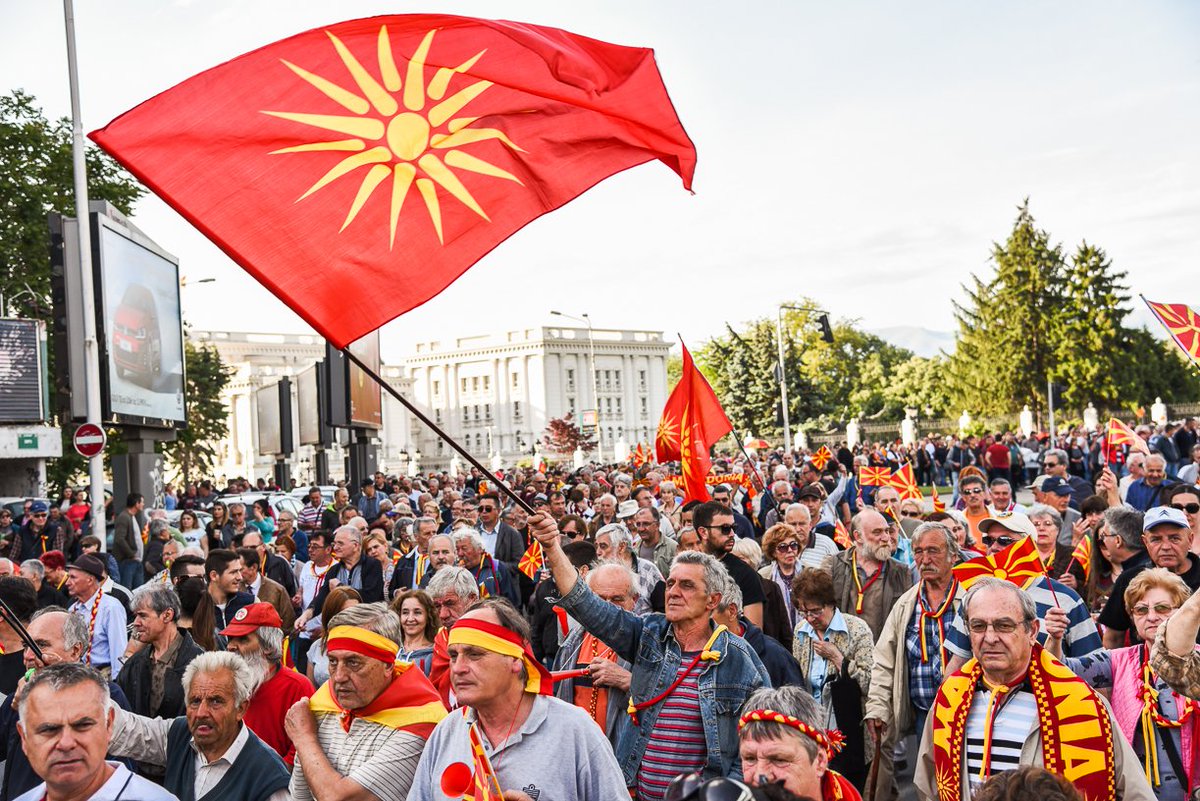 Нека ни е честита и вековита #независноста!

Борбата продолжува! Да не дозволиме овој роденден да ни е последен!

#СреќенРоденден татковино!
#НикогашСеверна
#СекогашМакедонија 🇲🇰❤️🇲🇰