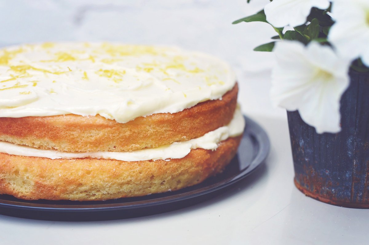 paviliontearoom's tweet photo. Thinking of something to do this afternoon? How about indulging in a slice of our lemon sponge cake? #tearoom #hampshire #westsussex #cake https://t.co/tYnVmsvgPg