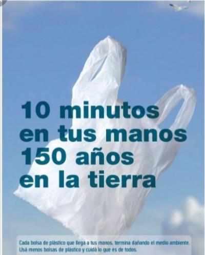 ecosolutionsO2's tweet image. Producto estrella de nuestra cultura, usar y tirar. 
#NoConFundas.
#EcuadorRespira.