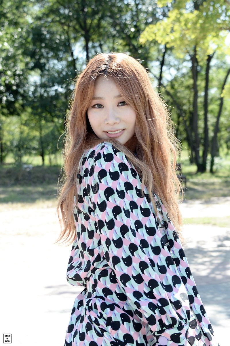 BESTisBEG's tweet photo. 18.09.08 제아 멜포캠 퇴근길
퇴근길에 화보를 찍으시네...😇 https://t.co/Nb3NFHvIkk