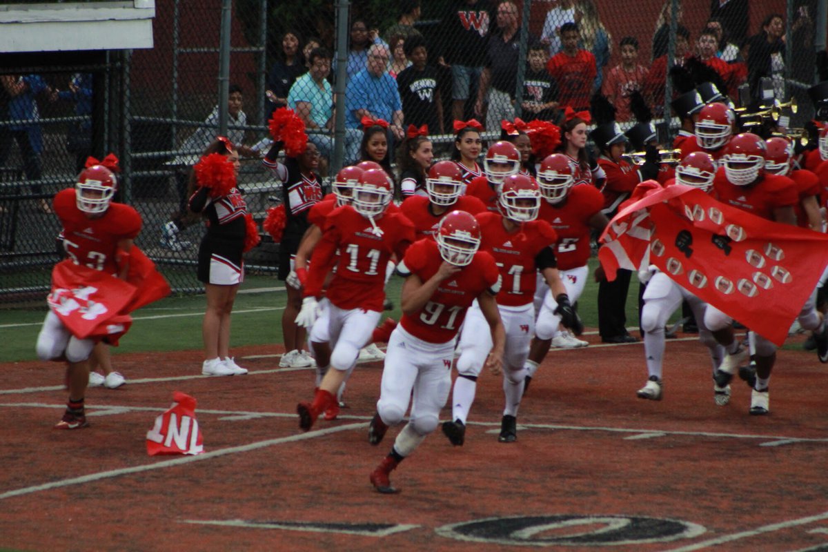 HawkenYearbook's tweet photo. Weehawken takes the field- @WeehawkenFTBL @WeehawkenTSD https://t.co/Z7etbrfOxS