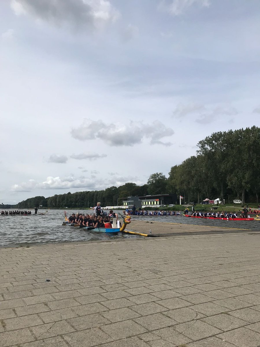 In het #AmsterdamseBos kun je vandaag en morgen meedoen met een mini speurtocht. Welke monumenten kom jij onderweg tegen?