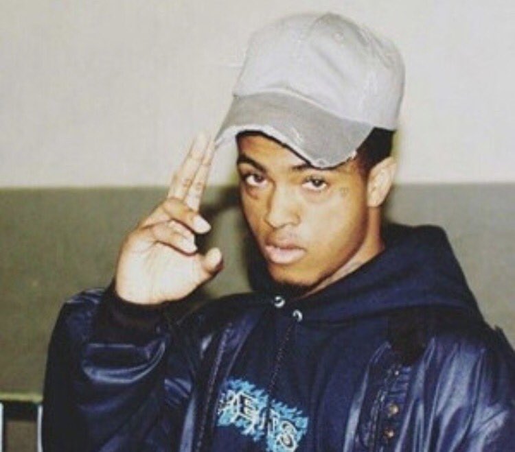 Kaiko5Kailo's tweet photo. Artists lost in 2018 RIP. #Avicii #xxxtentacion #MACMILLER #MachineGunKelly https://t.co/nmKMbdK06V