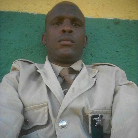 BaileMokua's tweet photo. Thusang tlheng o timetse laboraro a tswa kerekeng,since then gare itse gore o kae https://t.co/nvdqxAw2Xd
