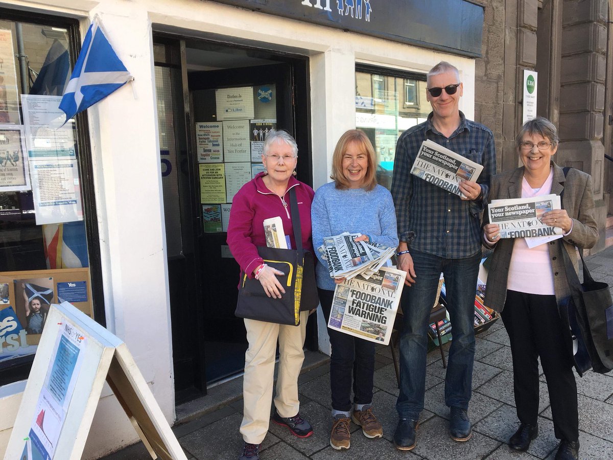 ronbuch's tweet photo. Bonny day for getting @ScotNational out #yesForfar #bletherin #ThisIsMySunday https://t.co/hMPN0pYlYh