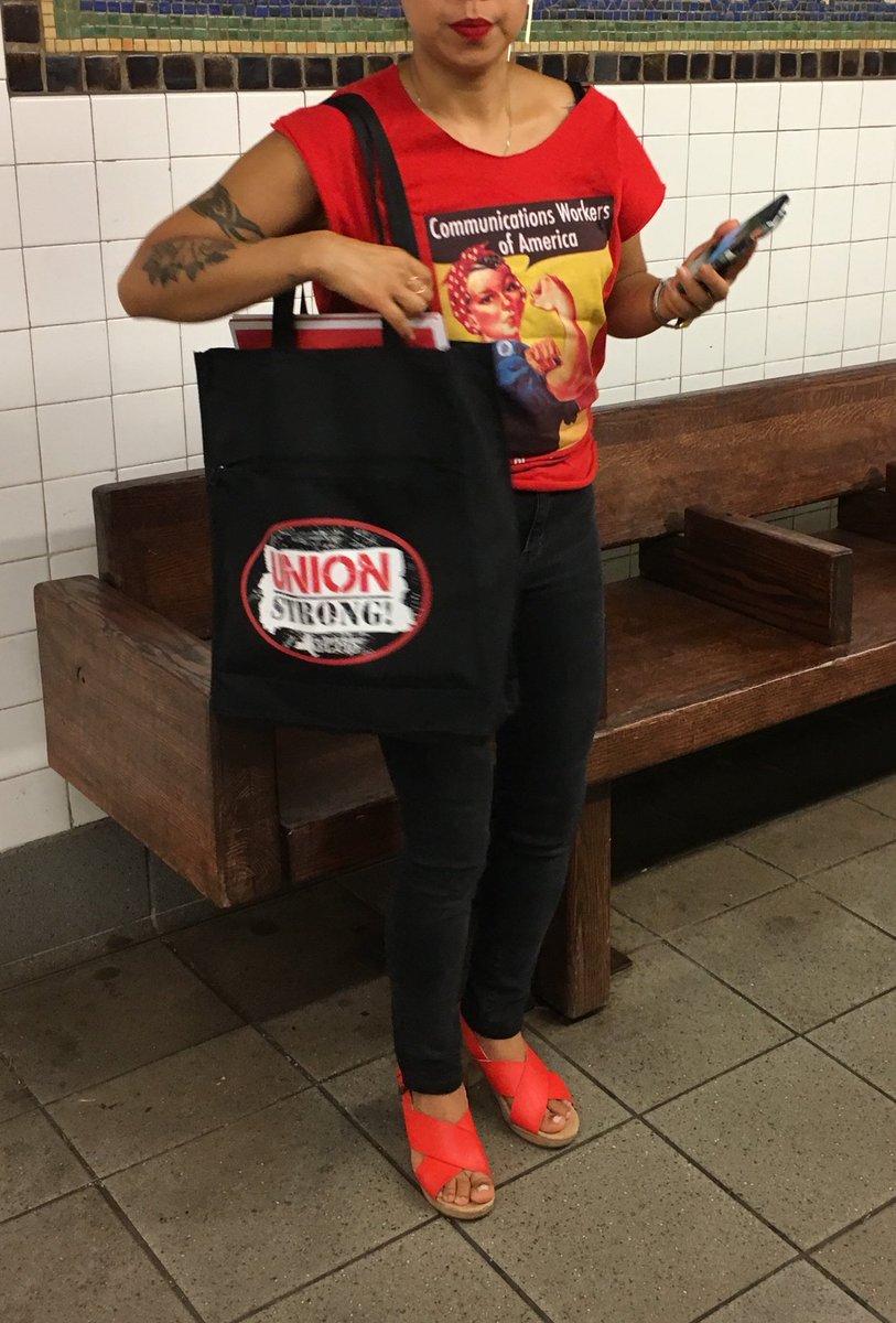 susandecarava's tweet photo. 🙌🏿 #unionstrong #unionstyle #unionswag #cwa #newsguild #newyork #stepback #LaborDayParade2018 https://t.co/JQuROfpxJu