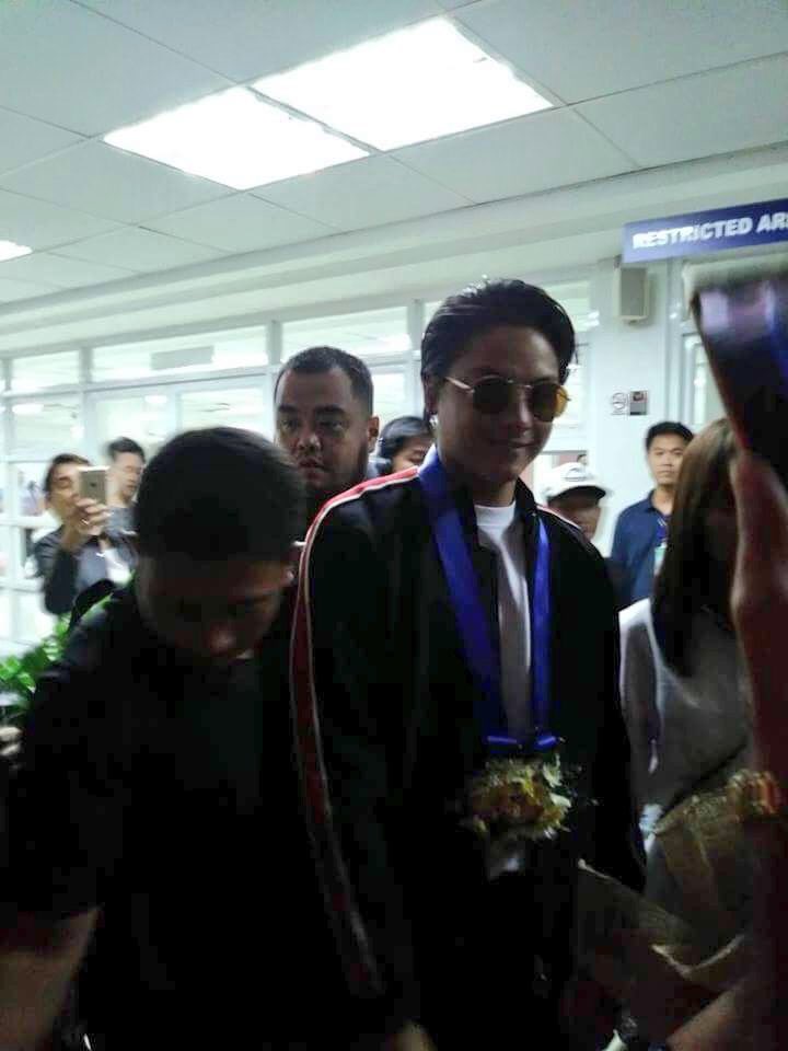 KNPPU_Bicol's tweet photo. Finally! They are here! Welcome to Legazpi @bernardokath @imdanielpadilla and Team KathNiel! 💙 Enjoy your Stay and seeyou tomorrow at Albay Astrodome! -Love KNPPU Bicol #TatakKNPPU #KathNielLiveInLegazpi #KNPPUinAction https://t.co/38zFPP0eLD