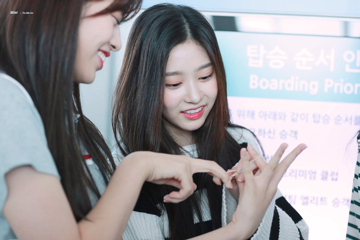 __Mintscent__'s tweet photo. 180904 ICN 출국
https://t.co/wtI3tnTTNf
https://t.co/3KmnGiG8q9

#아이즈원 #IZONE #김민주 #안유진 https://t.co/VBXuBKEDFC