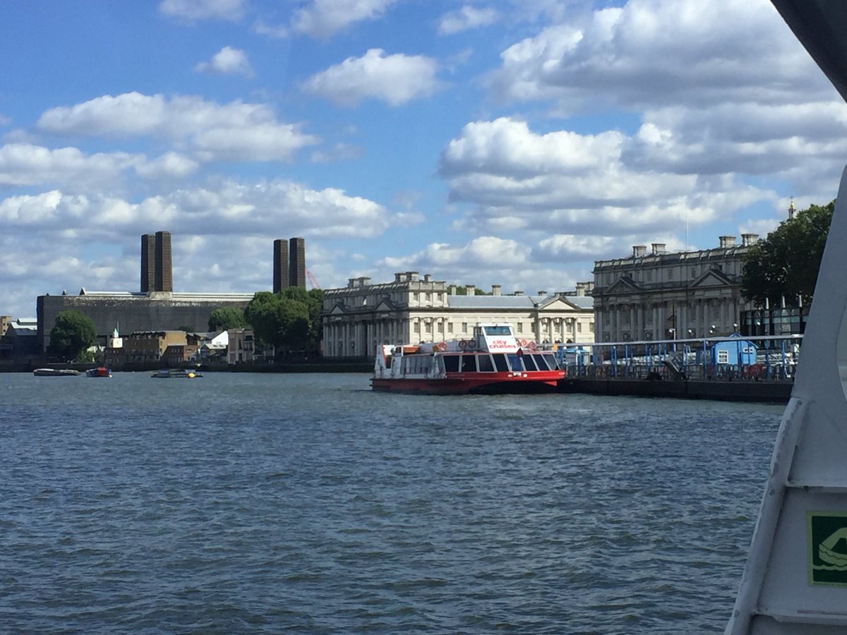 svfreeman's tweet photo. Arriving in true maritime style for the @SPAB1877 #oldhouseshow2018 https://t.co/YIXrSQL93W
