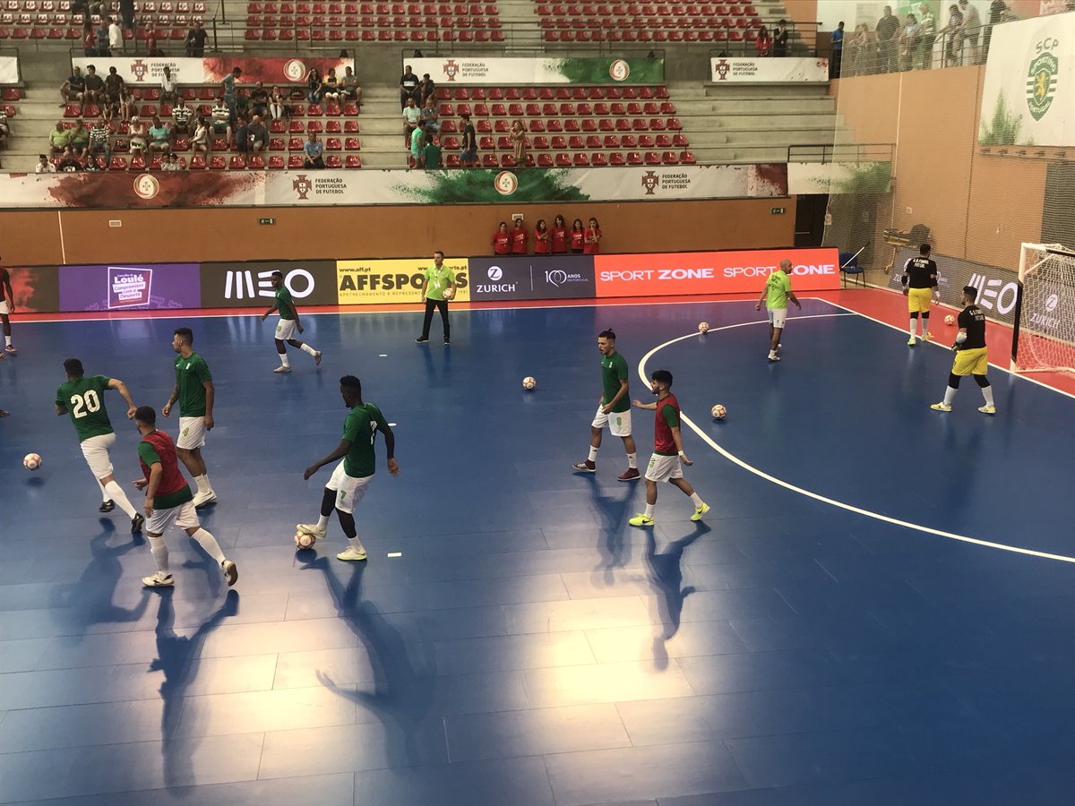 GD_Fabril's tweet photo. Já cá estamos!!!!
#SomosGDF
#SupertaçaFutsal
#FutsalGDF
💚⚪️💚 https://t.co/ekhXjhVF9G