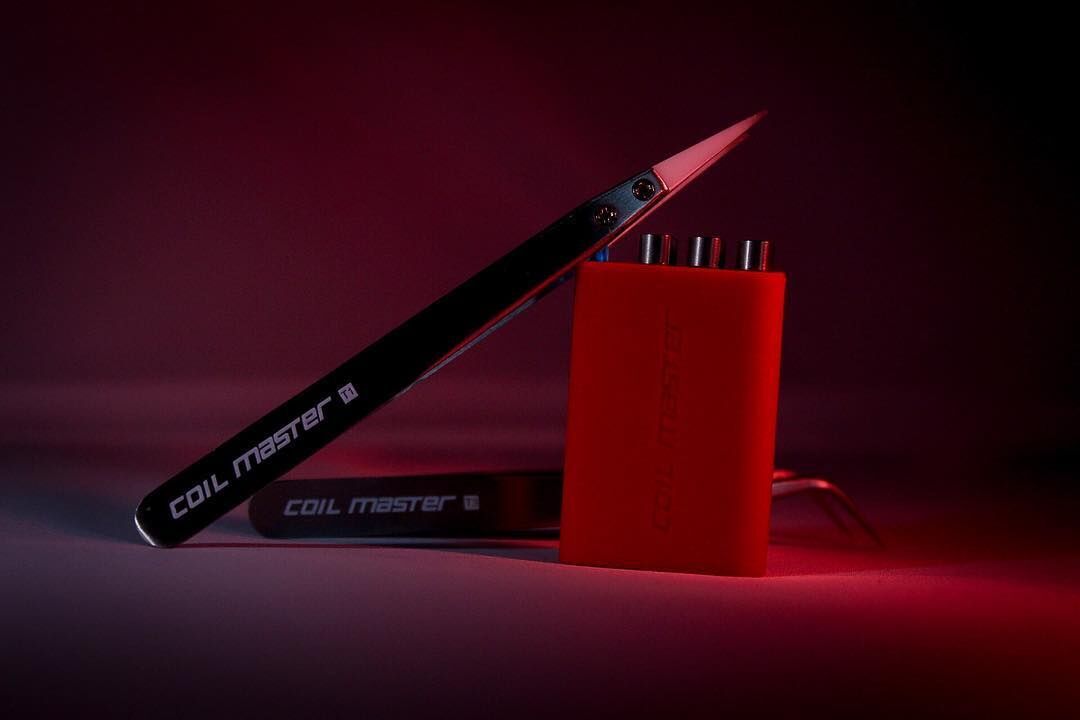 coilmasternet's tweet photo. Those Tweezers &amp; Coil Jig Bits! 
Very Much Needed For That Re Wicking Session!
Check https://t.co/08L76aDRbO 😎
📷: kendall_clouds
#CoilMaster #CoilingKitV4 #vape #coilbuild #ecigs #vaping #vapers https://t.co/Uc9ph2wWrn