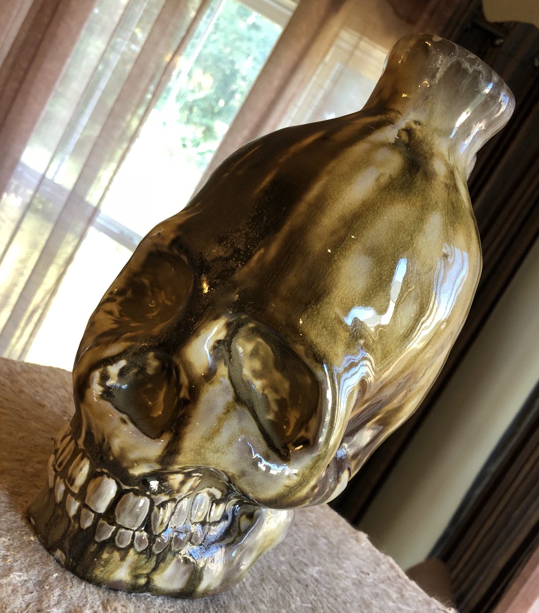 AlesOfTheDead's tweet photo. @Andystani beautiful skull jug that just HAD to come home with me. https://t.co/OPvQBxinAI