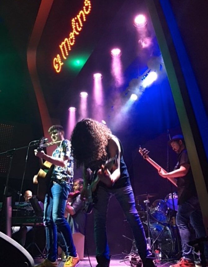 Como estamos disfrutando este verano 🏖 del #sonidomediterráneo con @chicomalo_of y lo que nos queda!! 
🎵 Entrevista 👉🏾
coralinaenmares.com/#/article/1619