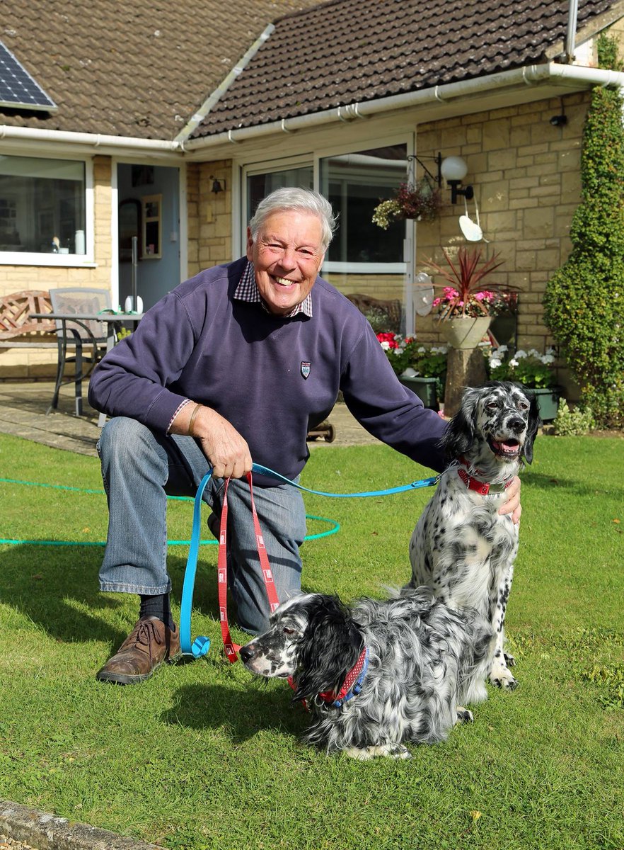 Wedgeman007's tweet photo. Very sad to hear that Barrie 'Whizzo' Williams passed away today - a superb racer, a true gentleman, a thoroughly nice bloke with a fantastic store of amusing anecdotes, and a dog lover. All things that made him a great person to be around. He'll be greatly missed #RIPWhizzo https://t.co/sp3lm0PMMi
