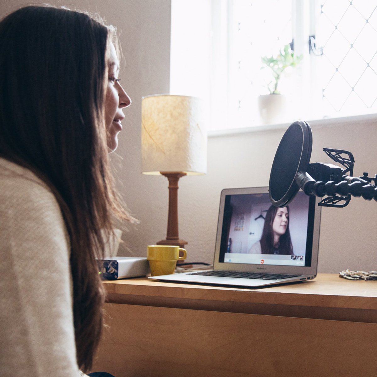 popaudiouk's tweet photo. Venture into #homerecording with the best #PopFilter to keep your #recordings pop free https://t.co/dUqyFhIo3C #recordingstudio #popfilter #recording #recordingstudio #musicproduction #recordinglife #studiolife #vocals #voiceover #musicproducer #popaudio #recordproducer #studio https://t.co/oCE6F7P0JP