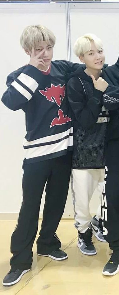 I dunno where was this from but yeah

#TAEGI #V #뷔 #SUGA #슈가 #VGa