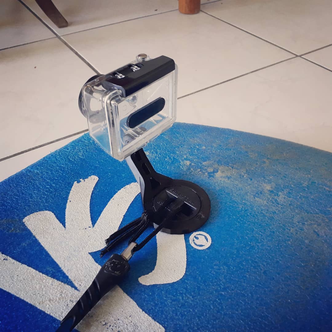b7_co's tweet photo. 🌊🎥Mounting action #cam to a #BodyBoard without drilling a new hole !
#Gopro #Surf #SurfTech #innovation #lab #design #future #maker #diy
Video : https://t.co/gUotRxdjyI https://t.co/vhcgHE8xk1