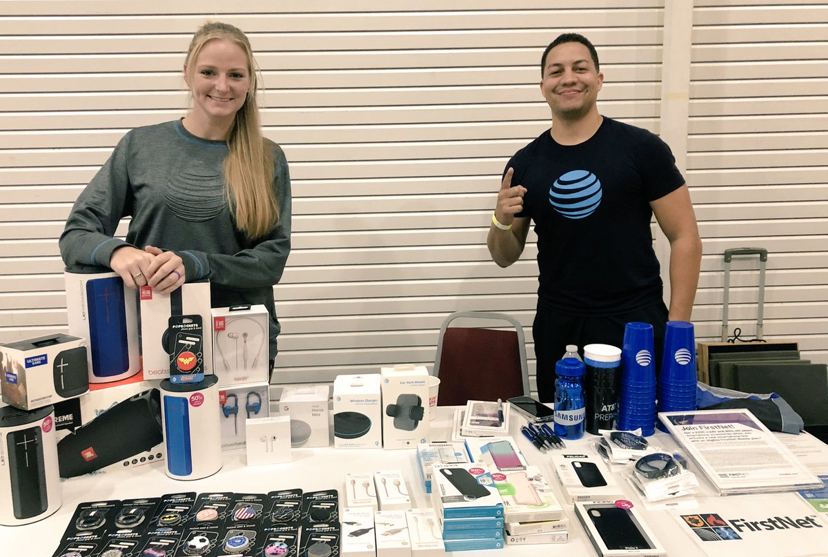 #BearTown is out this morning at the Coastal Women’s Shelter Zumbathon! #coastalwomensshelter #breakthesilence #domesticviolenceawareness  @cbritt1031 <a href="/GKeiling/">Greg Keiling</a> @MidAtlantic1860 <a href="/404girl/">Betsy Francis</a>