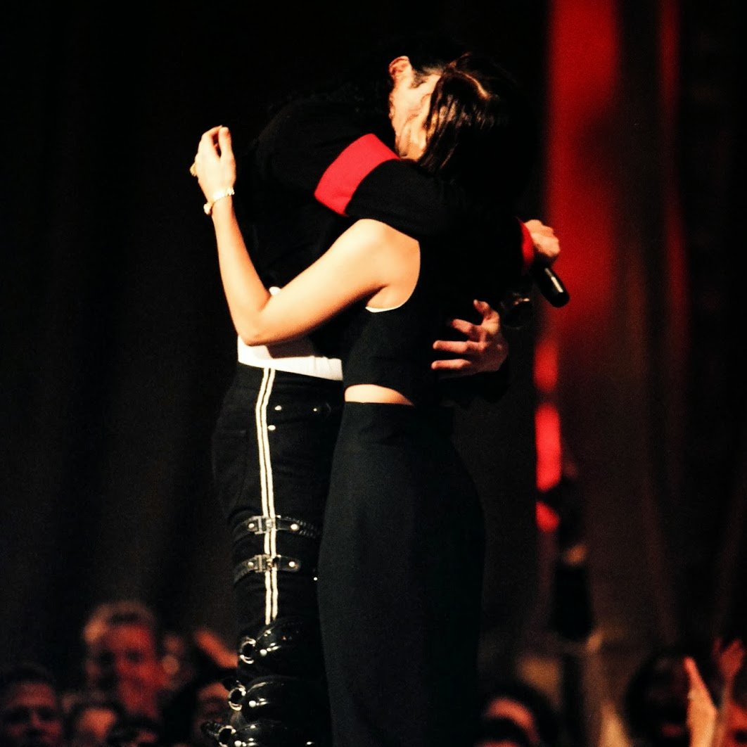 lisa marie presley and michael jackson kissing