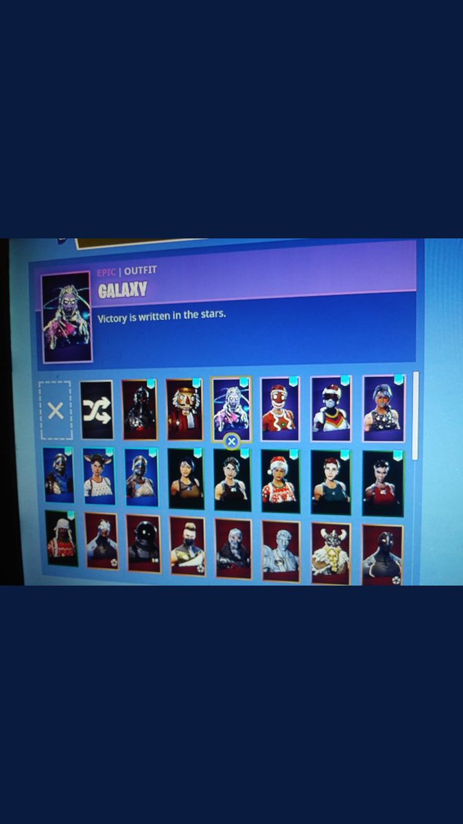 Megaban_Accs's tweet photo. Hmu to gameshare for this PS4 only https://t.co/SVXLMChVPF