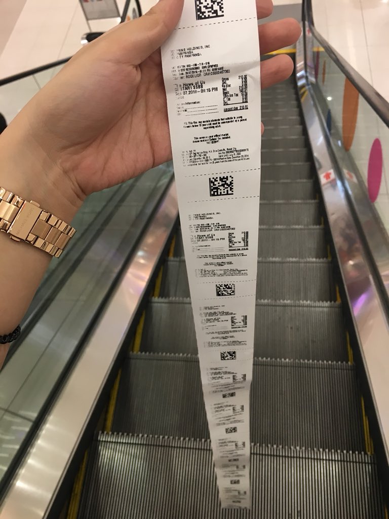 _barrettojuls's tweet photo. #thehowsofus with the whole fam!! 💯 https://t.co/hXxWhk4mBU