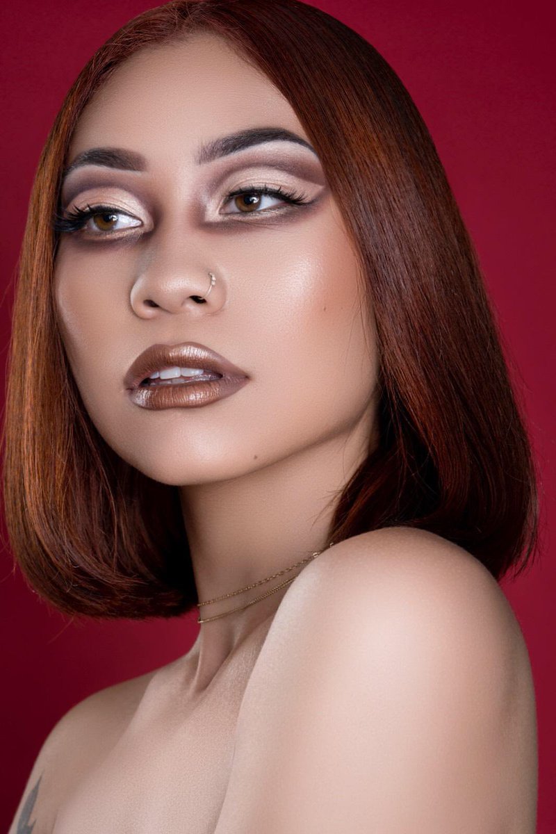SallybWaller's tweet photo. 🎥 Can somebody make a music video starring my daughter? 😁. She sings quite awesomely too🎤. Let her market uR brand or something💕. #genesislevel #model #singer #proudmom @NeYoCompound @MissyElliott @FINALLEVEL @MikiHowardlive @faithevans @TheRealTBOZ @ChakaKhan @FreddieJrnb https://t.co/I5Or5LabAj